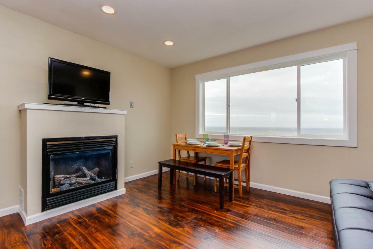 Sandstone Point Hotel Lincoln City Rum bild